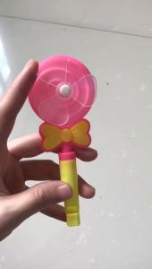 Chong Chóng Cầm Tay Nhiều Màu Lựa Chọn Cho Bé Có Còi Thổi