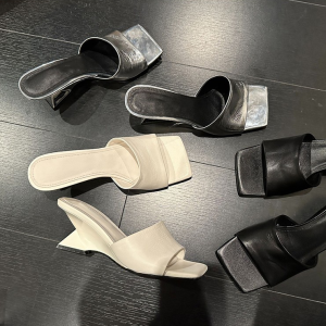 CAIZINI | Square Toe Silver One-strap Wedge Sandals