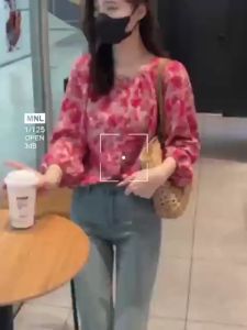 High Quality Fabric Red Blue Loose Sleeved Blouses for Women Fashion Korean Top