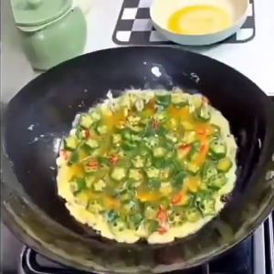 ตาตีมือ กระทะเหล็กเผา รุ่นคลาสสิค ทุบแล้ว เคลือบน้ำมันธรรมชาติ ลดการติดกระ ดูแลง่ายแบรนด์คนไทย รับประกัน5ปี