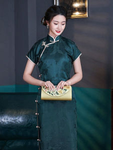 Elegant Embroidered Clutch Bag for Women Wedding Celebration Handbag Crossbody Bag Moms Silk Plant Floral Vintage Style Handbag