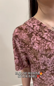 WOMEN BLOUSE/BAJU BLOUSE WANITA MURAH OFFER/KAIN SEJUK/GOOD QUALITY READY STOCK