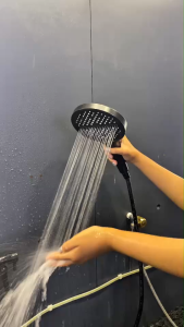 ชุดฝักบัวอาบน้ำ แรงดันน้ำดี วัสดุมีคุณภาพ ปรับน้ำ 3 ระดับ ราวแขวน ปรับขึ้น-ลง น้ำไหลแรง จ่ายน้ำนุ่ม