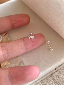 Fashionable Gold Butterfly Knot Earrings Womens Luxury Unique Design High-End Earrings Elegant Versatile Special Ear Jewelry