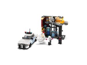 LEGO Super Heroes Marvel 76311 Spider-Verse: Miles Morales vs. The Spot (375 Pieces)