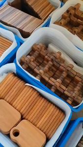 Wooden ceramic Insulated Mat Anti-Scalding Wood Tile Retro Placemats Table Mat Coaster Cup Mats for Hot and Cold Beverages Heat-Resistant Drink Coasters Vintage Style Kitchen Decor Eco-Friendly Wood Drink Mats Retro Table Protection Natural Wood