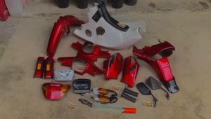 SPAKBOR DEPAN SET MATA KUCING HONDA ASTREA PRIMA BAHAN TEBAL PERSIS ORIGINAL\nPAKET HEMAT LAMPU DEPAN BELAKANG SET RETING HONDA ASTREA PRIMA STAR\nGRATIS ONGKIR - paket body astrea prima bahal tebal spakbor depan prima slebor belakang prima batok prima tutup aki prima