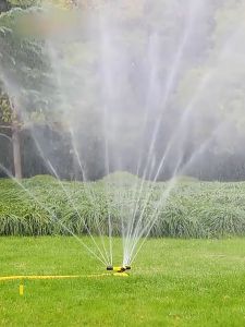 【COD&Stok Lokal】PAYOCA Penyiram Tanaman Otomatis Alat Penyiram Tiga Cabang Berputar Otomatis 360 Derajat Alat Penyiram Berputar Alat Penyiram Bunga Alat Penyiram Tandem