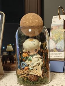 Bộ Đồ Chơi Dimoo Bubble Monster Week 8 Blind Box Storage DIY Scenic Props Glass Bottle Display Cover Box Anti-dust Decor