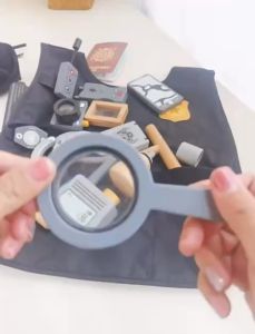 ĐỒ CHƠI MÔ PHỎNG DỤNG CỤ CẢNH SÁT BẰNG GỖ UMU - BỘ NHẬP VAI NGHỀ NGHIỆP CHO BÉ
