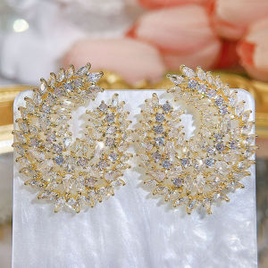 SEQUITO Delicate Bridal Wedding Party Jewelry Pave Setting Shiny AAAAA Cubic Zirconia Gold Plated Moon Shape Big Stud Earrings SE976