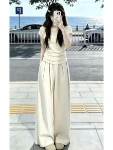 LIRUSHAN | Stylish Female T-Shirt & Culottes Set