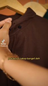 Kemeja pique pria lengan panjang model slim fit polos formal bahan katun pique