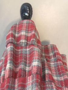 Red Gingham Skirt for Women Mid Length Long Length Fall and Winter 2024 New Arrival High Waist Slim Looking A- line Umbrella Skirt Woolen Cake Dress