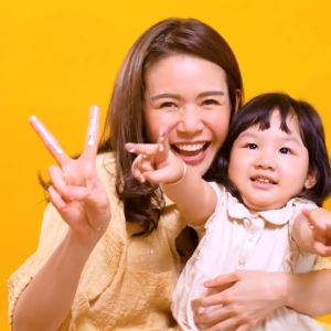 MOELL Sunscreen Anak & Bayi SPF 50+ PA++++ 30 gr | Extra Water Resistant | Broad Spectrum Zinc Oxide | #SunscreenCipung