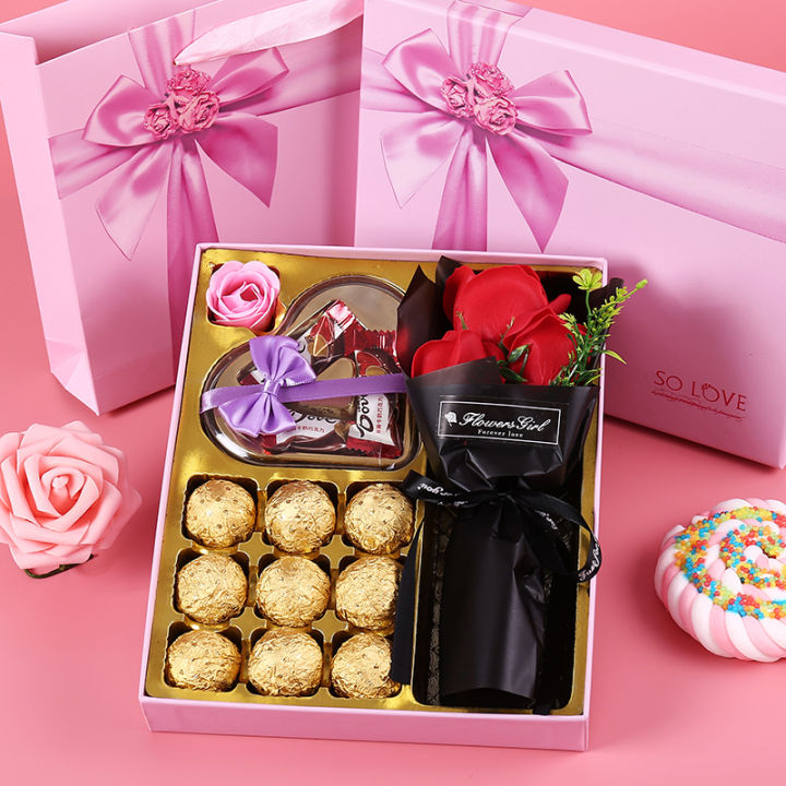 Amazon.com: Gift Boxes with Lids Chocolate Gift Box Gift Boxes for Presents  Small Gift Boxes Valentine's Day Gift Box for Girlfriend Love Box Flowers Gift  Box Wrapping Paper Table Clamp (White, B) :