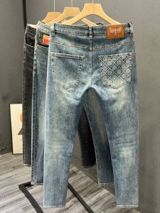 กางเกงยีนส์ทรงสลิมฟิตสำหรับผู้ชาย ทรงเก๋ไก๋ ลายพิมพ์ ทรงเรโทร กางเกงขายาวทรงเก้าส่วน ทรงเข้ารูป ผ้าฝ้ายยืด ทรงเอวกลาง ฤดูใบไม้ร่วง 2023