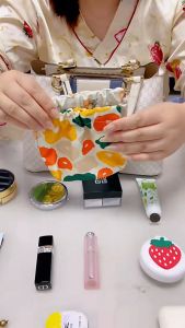 Cartoon Mini Storage Bag Makeup Storage with Shrapnel Printed Travel Toiletry Bag Coin Holder