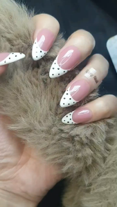 Lizzy Nail AL021 – Nailbox Móng Úp Thạch Hồng Chấm Bi Set 10 Móng Giả Press On Nails Almond / Medium Stiletto