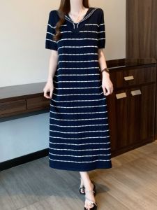 Đầm Len Sọc cổ V Màu Hải Quân Dáng Đẹp