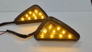 ไฟเลี้ยวสามเหลี่ยม LED ไฟเลี้ยวแต่ง สามเหลี่ยม ไฟเลี้ยวมอเตอร์ไซค์ LED  (1คู่) 12V สีส้ม สีฟ้า สีขาว ABS + LED มีความสว่างมาก ติดตั้งได้หลากหลายรุ่น มอไซค์ ประสิทธิภาพที่มั่นคง ประสิทธิภาพที่มั่นคง มีสีให้เลือก 3 สี การกระจายความร้อนอย่างรวดเร็ว