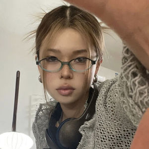 Geovannery Y2K Retro Jepang Korea Kacamata Bingkai Kecil Wanita Ins Eropa Amerika Warna Kacamata Optik COD