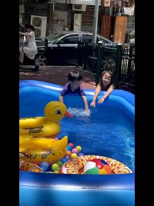 ซื้อหนึ่งแถมสระน้ำเป่าลม 3M ชุดหมาย 3ชั้น 265x170x60cm ก้นหนาขึ้น สระว่ายน้ำเด็ก สามารถรองรับเด็กได้ 4 คน สระว่ายน้ำเป่าลม สระฟรี ที่สูบไฟฟ้า 1 นาที สระน้ำครอบครัว สระเป่าลม สระน้ำเด็ก สระว่ายน้ำใหญ่