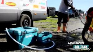 MAKITA เครื่องฉีดน้ำปรับความแรงบาร์ได้ 100-400 บาร์ ( ปรับระดับฉีดเบา ฉีดแรงได้หมด ) มีระบบกันไฟดูดในตัวเครื่อง -สุดยอด