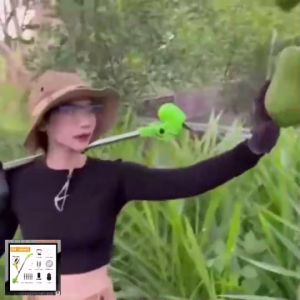 เครื่องตัดหญ้าไร้สาย กำลัง 800W สะดวกสบายไม่ ไม่มีเสียงรบกวน น้ำหนักเบาคุณเเม่บ้านก็ตัดได้ ไม่ต้องใช้น้ำมัน ประหยัดคุ้มค่า ราคาพิเศษจริงๆ!!!!!