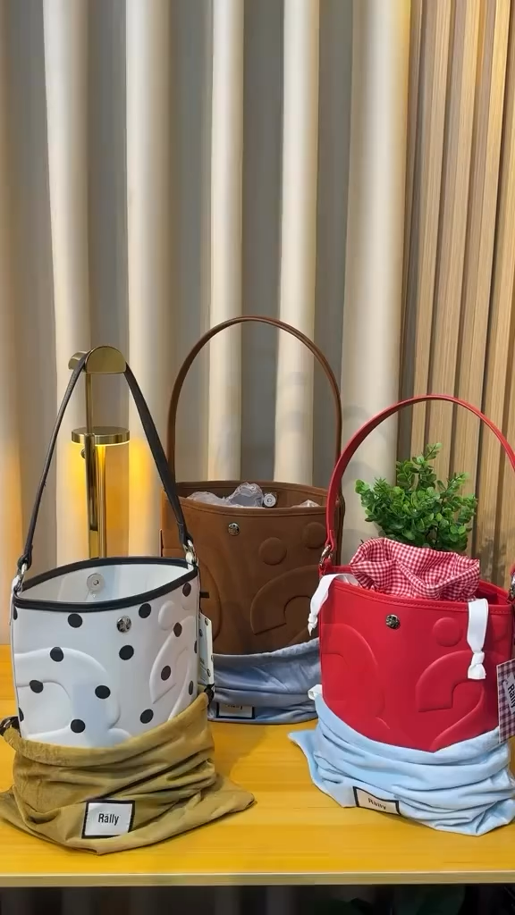🌺🔥พร้อมส่งค่ะ👜Rally The Bag whisper Picnic(Limited)Bucket Bag 3 colors L/Miniกระเป๋าถือ สะพายข้าง สายสะพายไหล่ปรับได้