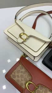 Co h F73995 กระเป๋าสะพายข้างผู้หญิง / กระเป๋าถือ