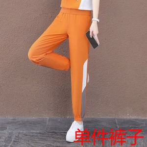 ชุดกีฬาลำลองสำหรับผู้หญิง ฤดูร้อนปี 2025 แฟชั่นกระชับสัดส่วน เอวสูง แขนสั้น หลวมๆ ไซส์ใหญ่ ชุดสองชิ้น แขนสั้น ทรงหลวม