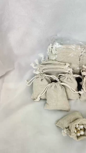 ถุงไทย ถุงผ้าหูรูด ถุงผ้าดิบสีครีม กระเป๋าผ้าหูรูด ใส่เครื่องหอม ใส่ข้าวสาร ใส่ของชำร่วย ผ้าหนาขนาดใหญ่ ราคาส่ง ถูกมาก