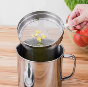 Stainless Steel Handheld Utensil for Storing Frying Oil and Kitchen Grease Fine Mesh Grease Separator with Dust Cover and Easy-to-Grasp Handle