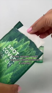 SKIN1004 Centella Spot Cover Patch (22 Patches) - With Centella Asiatica Ultra-Thin Discreet Patches That Protect Heal & Prevent Acne Scarring