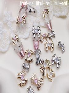 LiHui อินเทรนด์ ผีเสื้อ Knot ตกแต่งเล็บโลหะหัวใจเพทายอัญมณียาวนานที่ถอดออกได้สบายเล็บเครื่องมือ