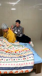 💕 ส่งของจากไทย💕 YU HANG สระผม อ่างสระผม สำหรับผู้สูงอายุ/สตรีมีครรภ์/เหมาะสำหรับเด็ก รองสร้างสระผม อ่างสระผมคนไข้ สระผมคนป่วย กะละมังสระผม รองสร้างสระผม 10 เดือน สำหรับผู้ใช้งานในการเคลื่อนที่ ราคาที่ดี