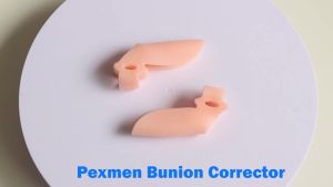 Pexmen 2/4Pcs Soft Bunion Corrector Toe Separators Spacers for Bunion Relief Bunion Cushion Protector with Gel Shield