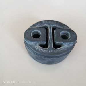 Karet Gantungan knalpot Toyota Innova Hilux original Harga 1 pcs