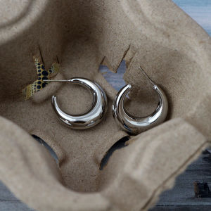 Elegant Moon Shape Hoop Earrings Trendy INS Style Alloy Silver Gold Plated Fashion Jewelry for Women Star Cloud Universe Theme