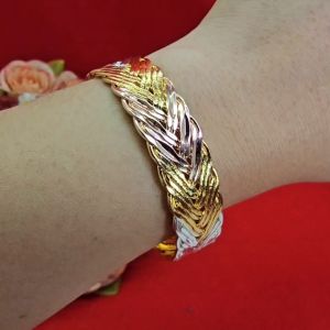 กำไล C สามกษัตริย์ลายเปีย ฟรีไซส์ ปรับขนาดเองได้ ชุบ3k ทำจากทองเหลือง แฟชั่น ใส่ได้ทุกโอกาส ใส่อาบน้ำได้ รูปถ่ายจากสินค้าจริง