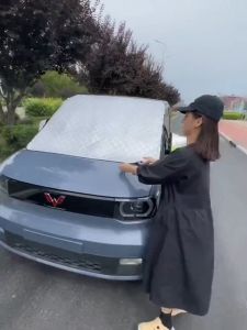 WULING Tấm che nắng ô tô tấm chắn nhiệt kính chắn gió trước ô tô chống tia UV che tuyết hút nam châm