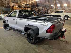 โรลบาร์ขายาว ยาวจรดสุดท้าย โตโยต้า รีโว่ ช่วงยาว พร้อมไฟถอยแอลอีดี และไฟเบรก