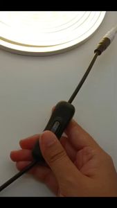 สายเคเบิลแจ๊คที่มีสวิตช์เปิด-ปิดสำหรับไฟ DC12V