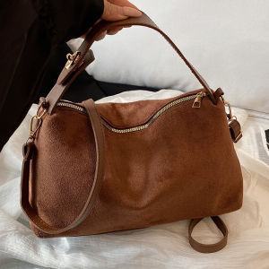 Large Capacity Casual Shoulder Bag Womens Autumn Winter 2025 New Style Vintage Commuter Pillow Bag Underarm Bag for Ladies