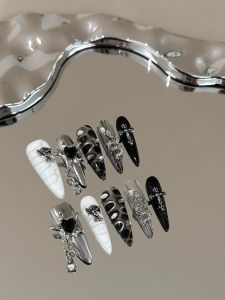 Handmade Wearable Nail Art 2024 Dark Cool Heavy Metal Style Black White Long Sharp Detachable Nail Tips Soft Color Series
