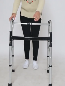 โถส้วมพับได้แบบเลื่อนใช้งานง่ายเคลื่อนย้ายสะดวก โถส้วมอเนกประสงค์ มาพร้อมชักโครกเลื่อนและสุขาเลื่อนในตัว เป็นส้วมพกพาที่ตอบโจทย์ทุกการใช้งาน