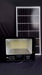 Đèn pha năng lượng mặt trời Vạn Năng Solar 100w 200w. 300w. 500w