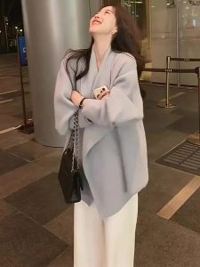 DUOFEIYAN | Áo Sweater Knit V-Neck Xanh Nhẹ Nhàng