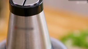 เครื่องบดเนื้อไฟฟ้า 5L พร้อมใบมีดแบบพกพา หัวล็อคเข้าด้วยกัน ระบบเกียร์สแตนเลส